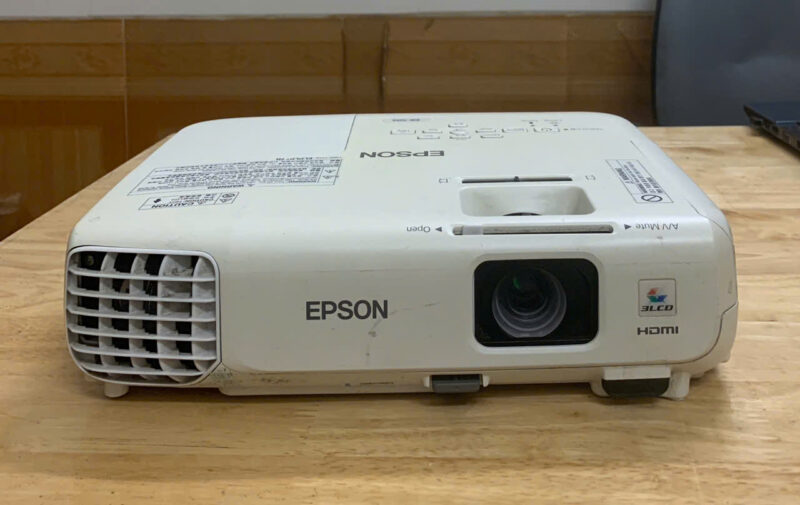 Máy chiếu Epson EB-S03