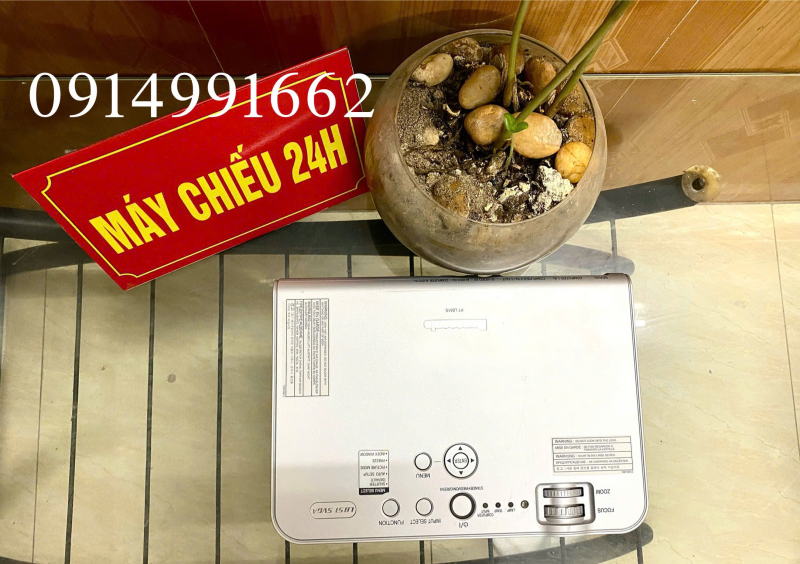 Máy chiếu Panasonic PT-LB51S