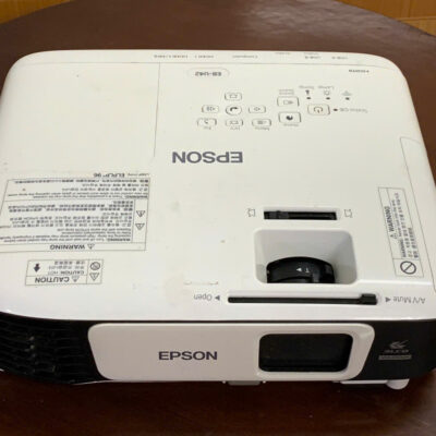 Thanh Lý Máy chiếu Epson EB-U42 Giá Ưu Đãi , Bảo Hành Chu Đáo